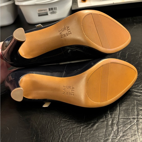 Naturalizer navy pumps - Picture 4 of 7